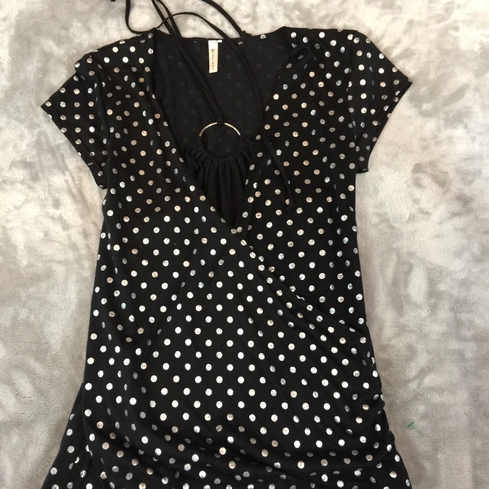 Discreet  Top - Picture 8 of 8